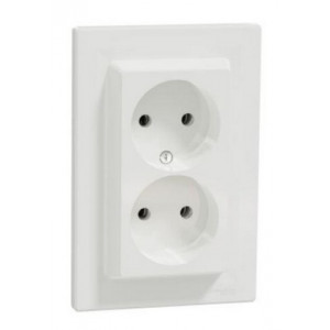 Розетка двойная без заземления, белый /EPH9700121/