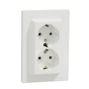 Розетка двойная с заземлением, белый /EPH9900121/